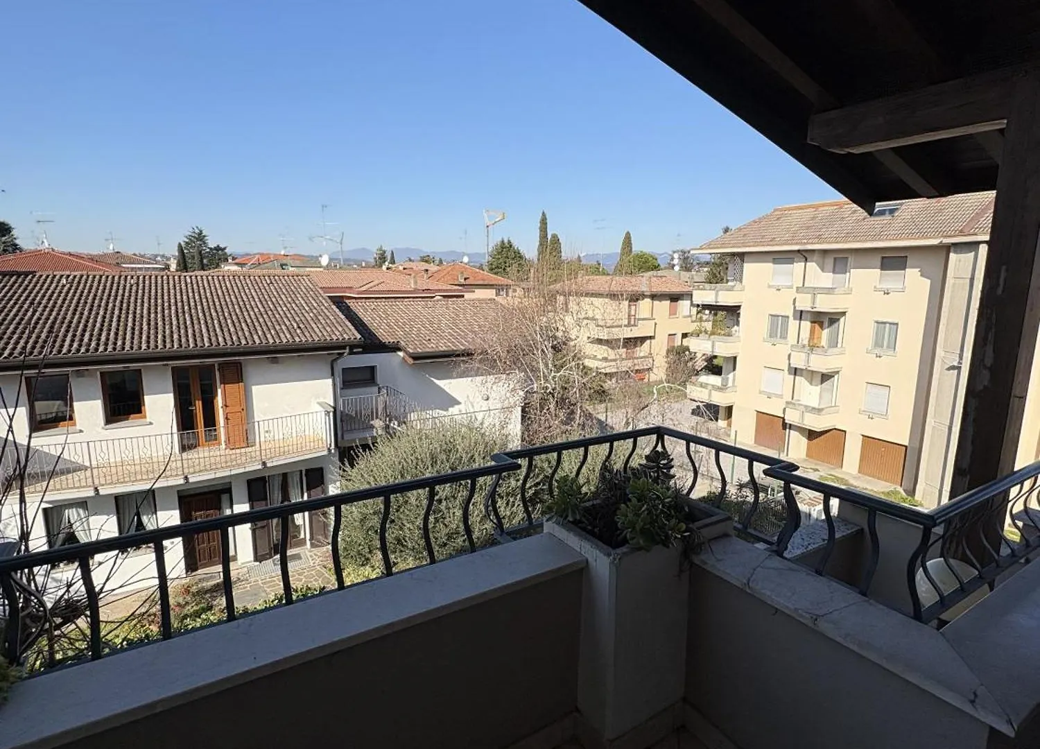 Golden Beach Apartment Ντεζεντσάνο ντελ Γκάρντα